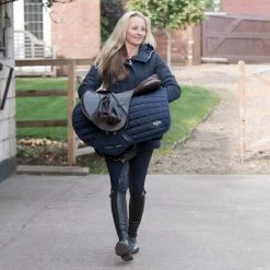 LeMieux Loire Classic Close Contact Square Saddle Pad -Equestrian Equipment Store 33261 navy lifestyle 1